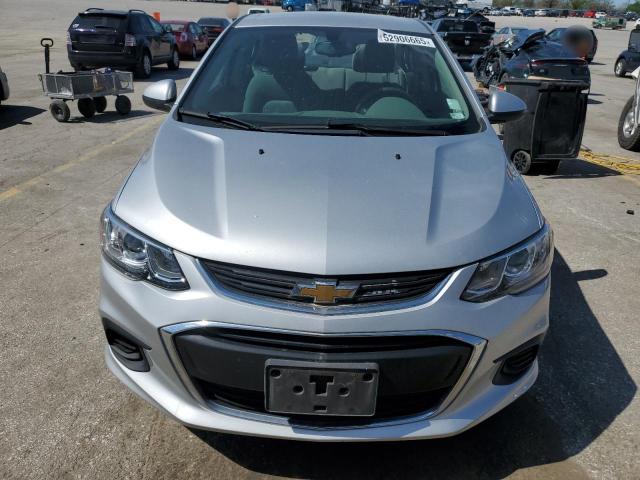  CHEVROLET SONIC 2018 Серебристый