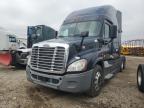 2017 Freightliner Cascadia 125 Semi Truck for Sale in Elgin, IL - Side
