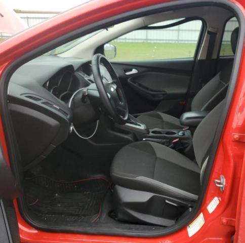  FORD FOCUS 2014 Красный