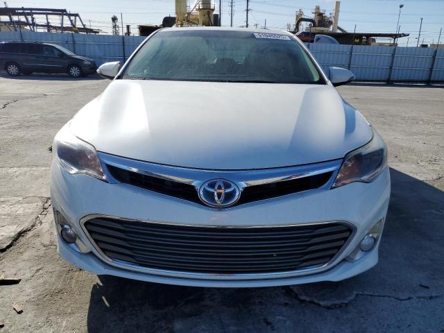 Sedans TOYOTA AVALON 2015 White