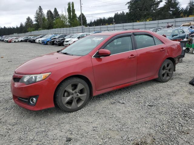  TOYOTA CAMRY 2014 Czerwony