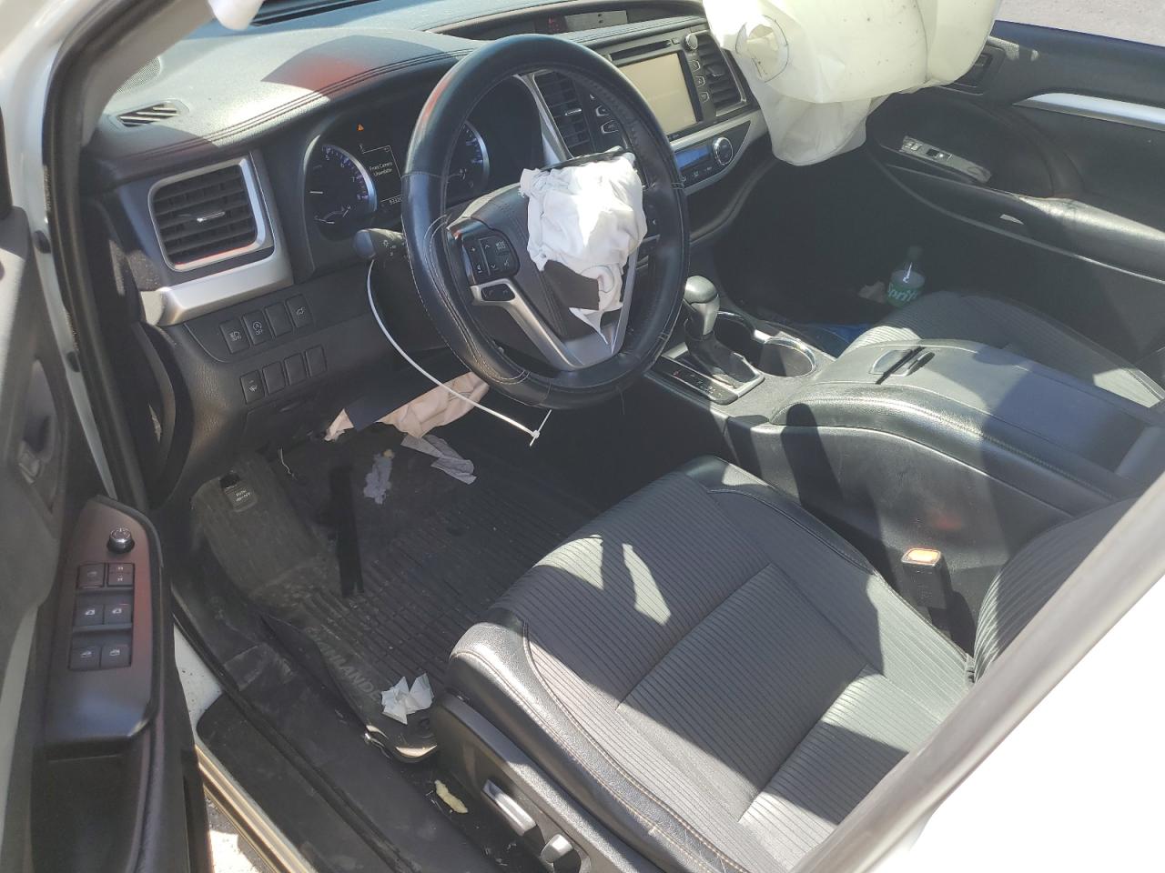 2019 Toyota Highlander Le VIN: 5TDZZRFH4KS294498 Lot: 54361595