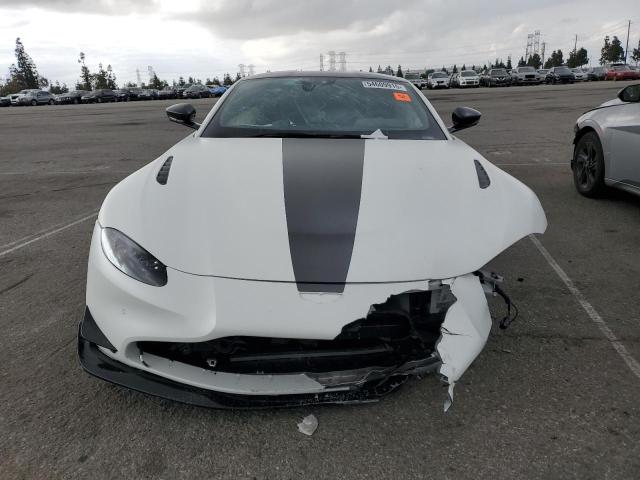  ASTON MARTIN VANTAGE F1 2022 Белый