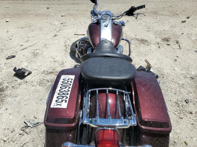  HARLEY-DAVIDSON FL 2018 Красный