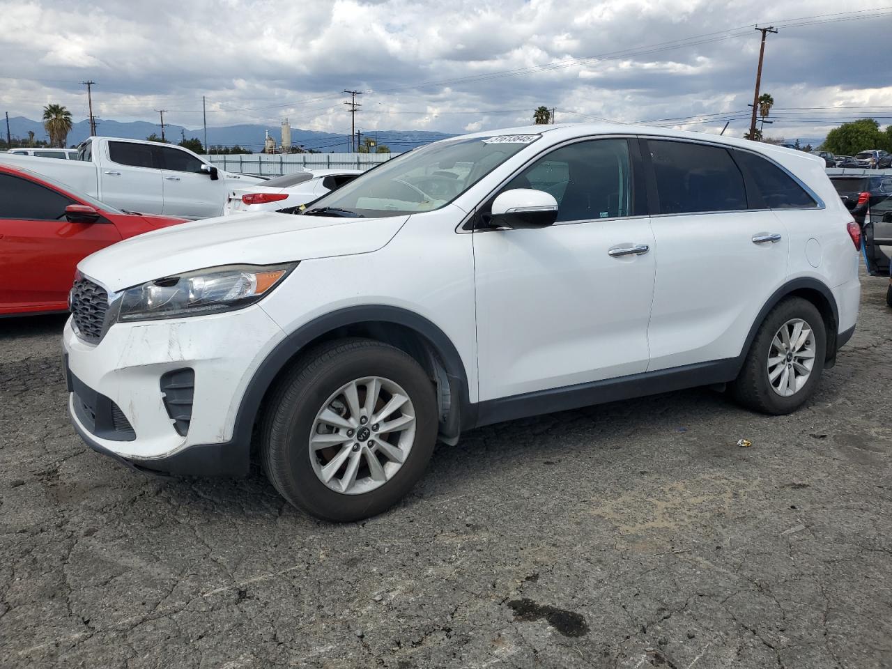 2019 Kia Sorento Lx for Sale in Colton, CA - Side