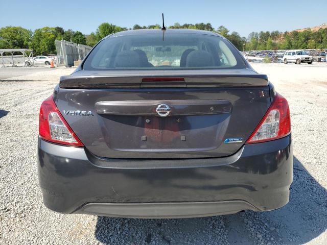 Sedans NISSAN VERSA 2015 Szary