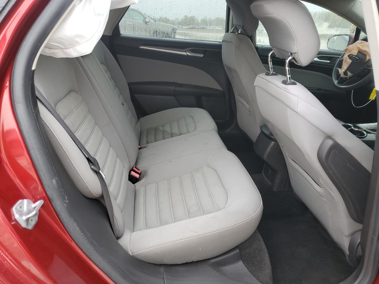 2014 Ford Fusion S VIN: 3FA6P0G71ER169546 Lot: 53525195