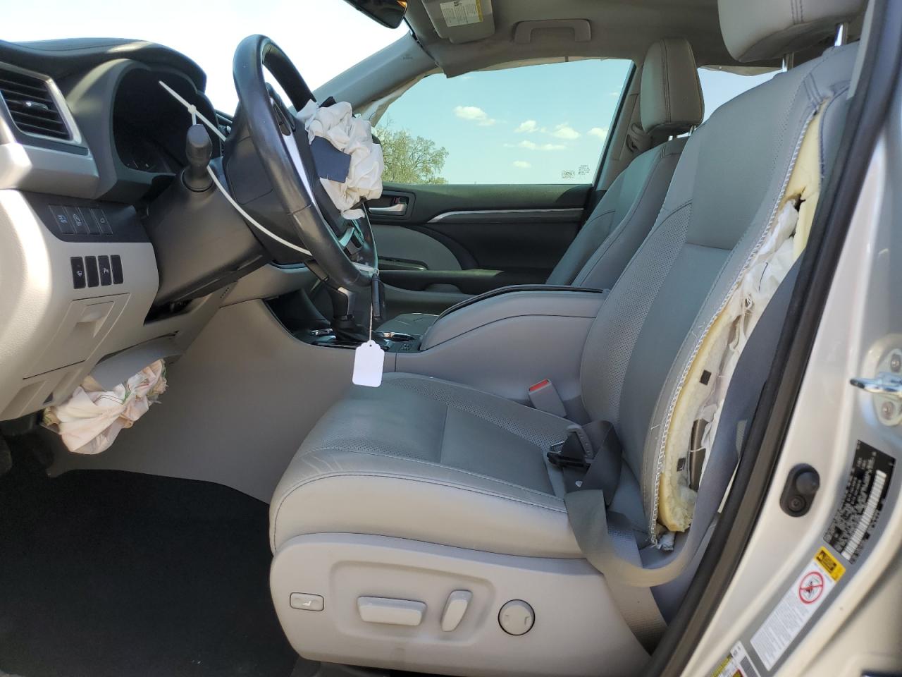 5TDDZRFH8JS819295 2018 Toyota Highlander Limited