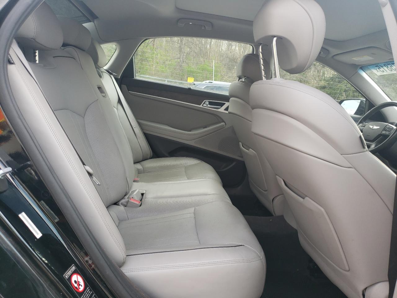 2015 Hyundai Genesis 3.8L VIN: KMHGN4JE3FU021729 Lot: 54375815