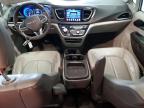 2017 Chrysler Pacifica Touring L zu verkaufen in Des Moines, IA - Undercarriage
