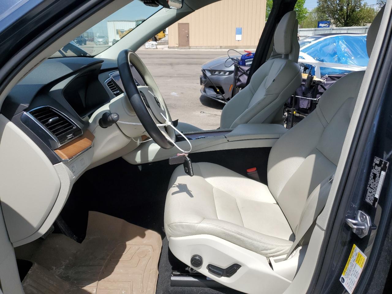 2021 Volvo Xc90 T6 Momentum VIN: YV4A221K9M1691519 Lot: 53879245
