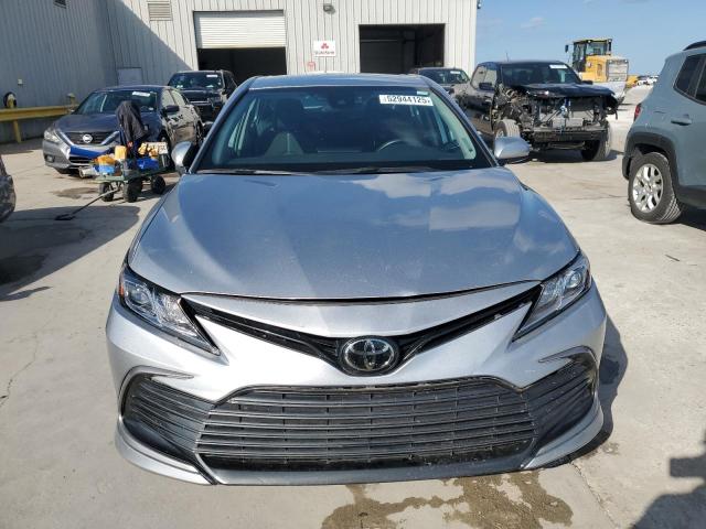  TOYOTA CAMRY 2023 Srebrny