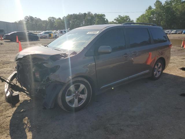 2018 Toyota Sienna Le
