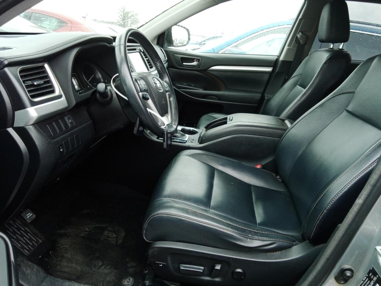 5TDJKRFH7FS176016 2015 Toyota Highlander Xle