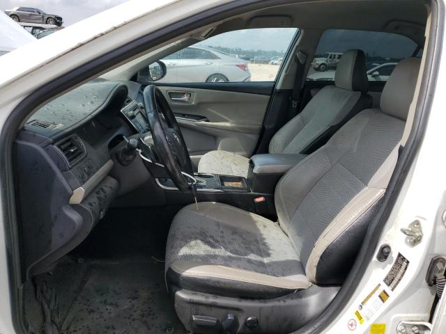 Sedans TOYOTA CAMRY 2016 Biały