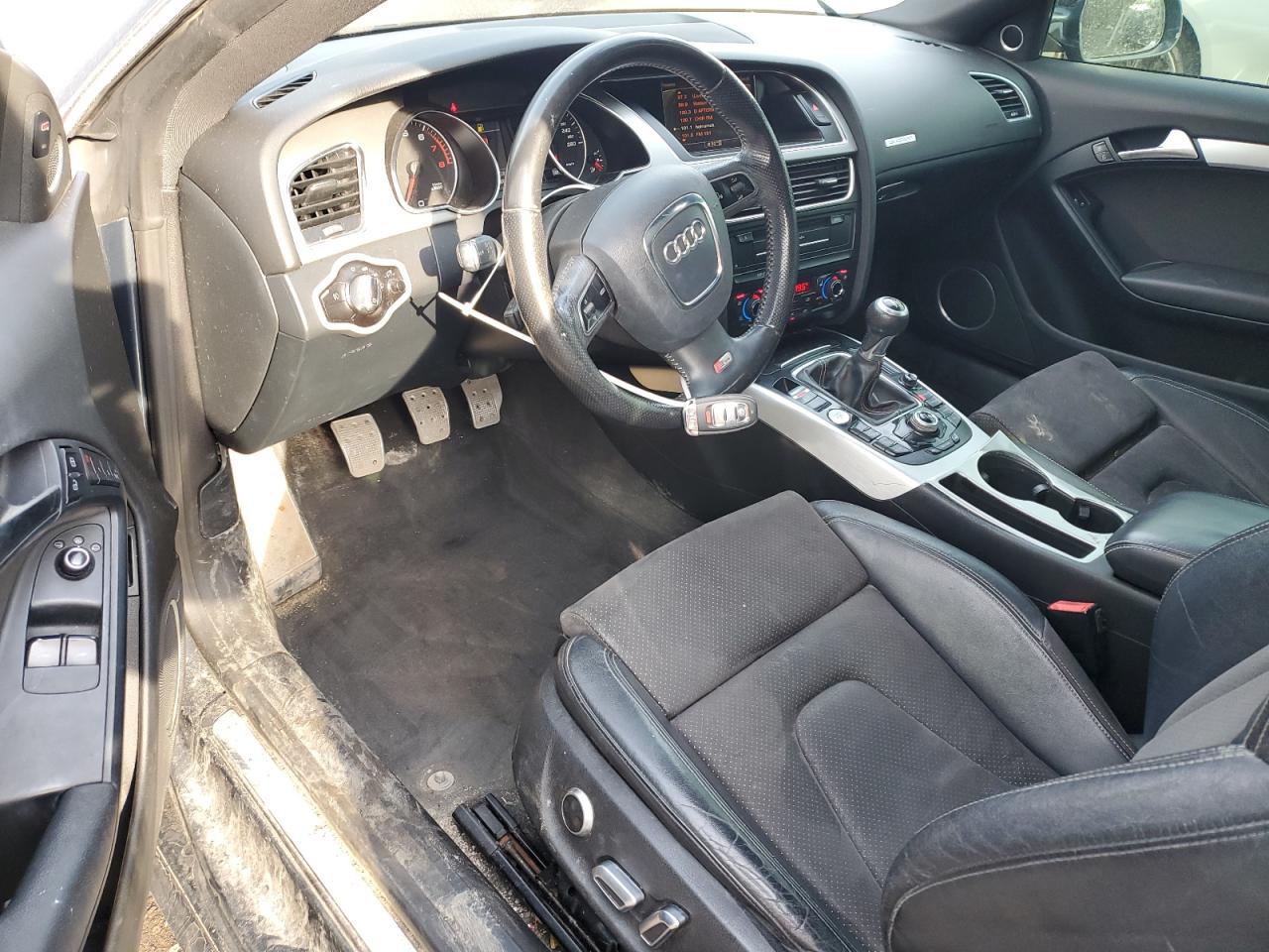 2010 Audi A5 Premium VIN: WAUSFBFR9AA028266 Lot: 54555085