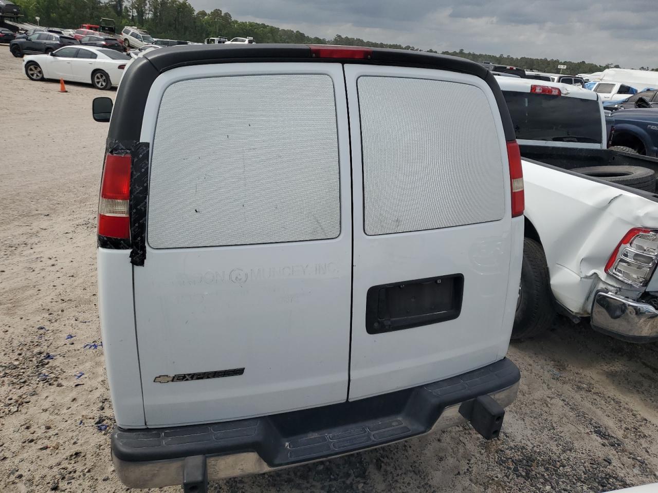 1GCWGAFG2J1903651 CHEVROLET EXPRESS 2018