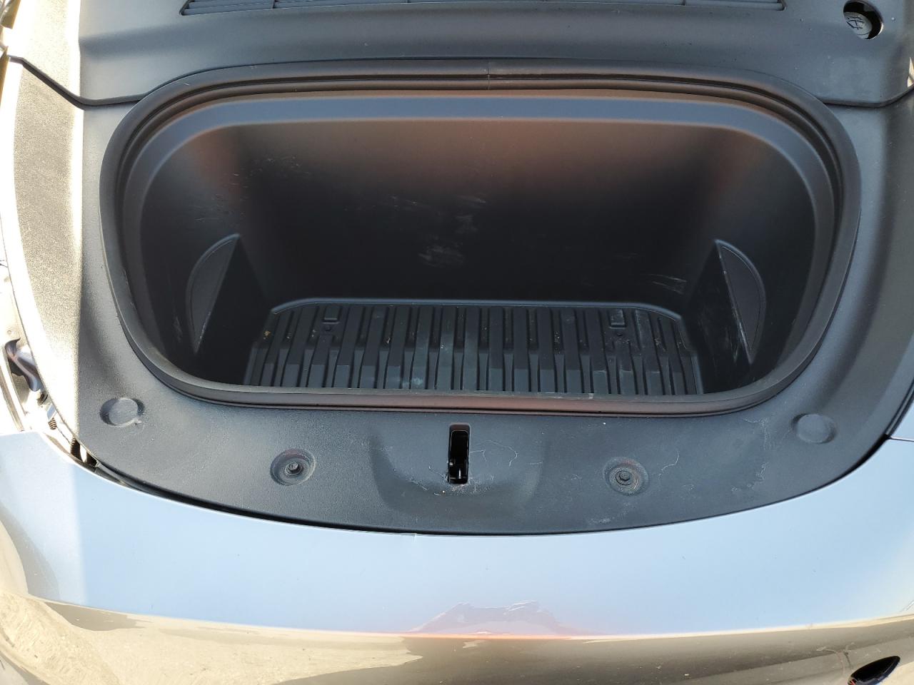 2025 Tesla Model Y VIN: 7SAYGDED8SA370845 Lot: 53617555