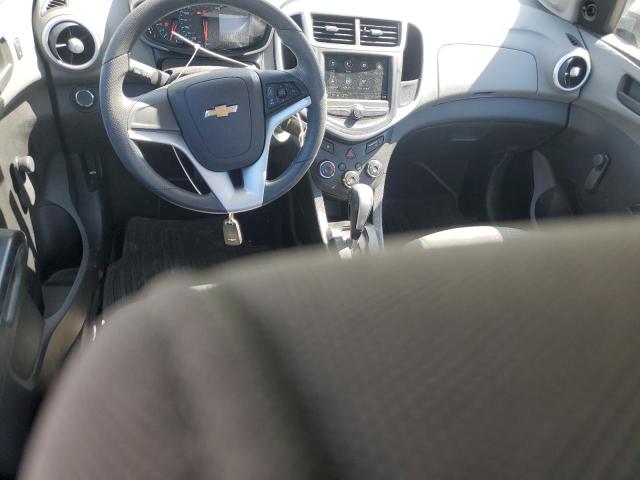  CHEVROLET SONIC 2018 Серебристый