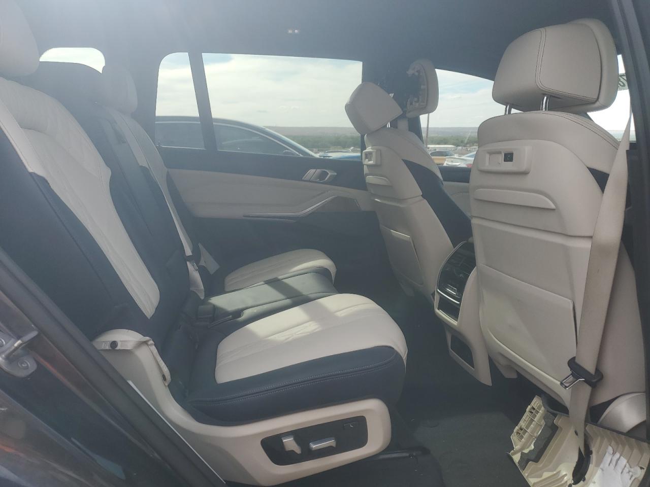 2019 BMW X7 xDrive50I VIN: 5UXCX4C51KLB39757 Lot: 53978215