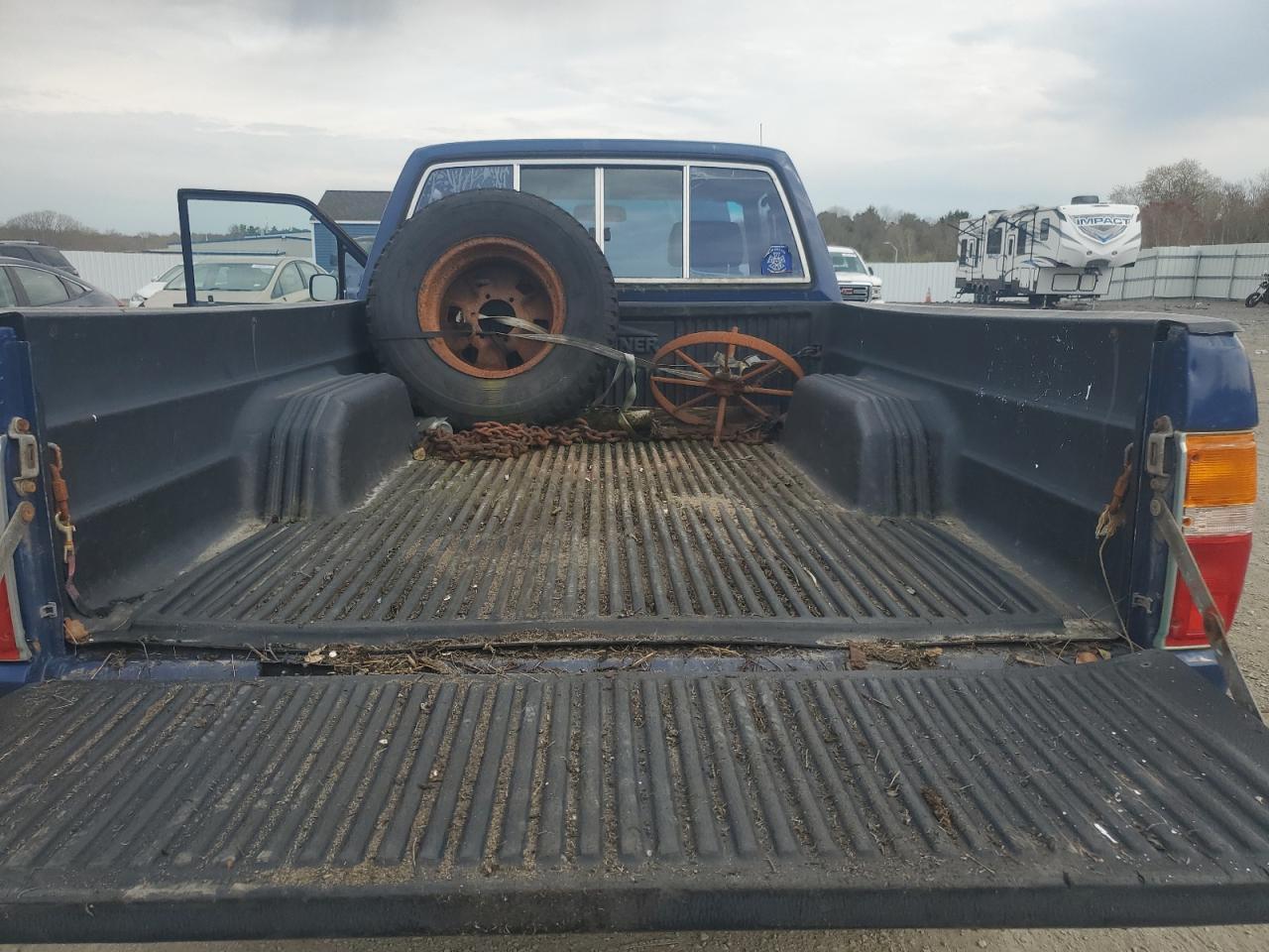 1986 Toyota Pickup Xtracab Rn67 Dlx VIN: JT4RN67P5G5035418 Lot: 54094055