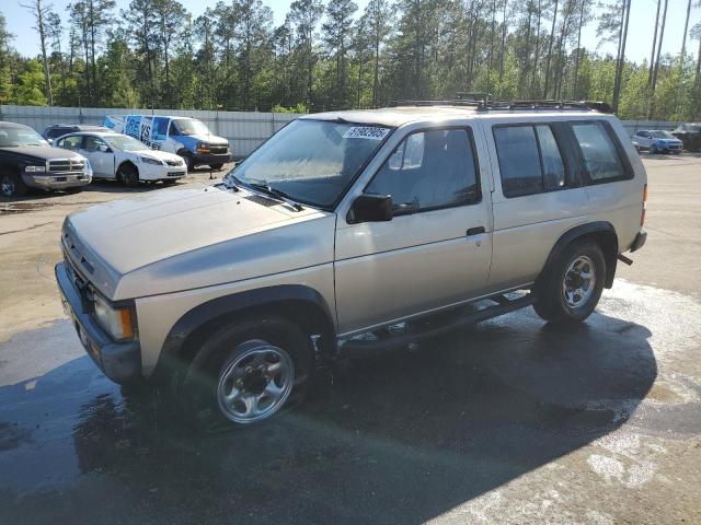 1995 Nissan Pathfinder Xe