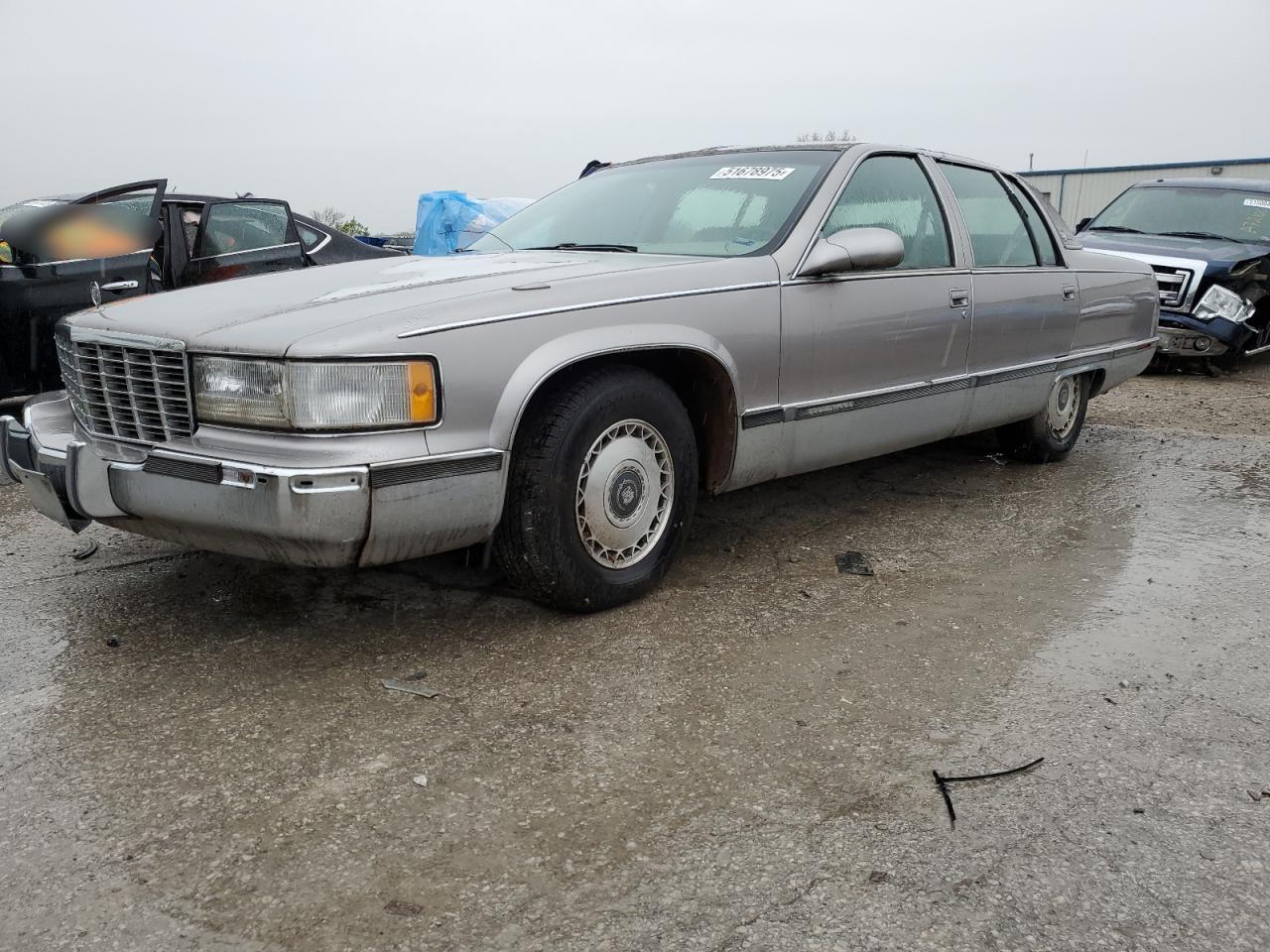 1996 Cadillac Fleetwood Base
