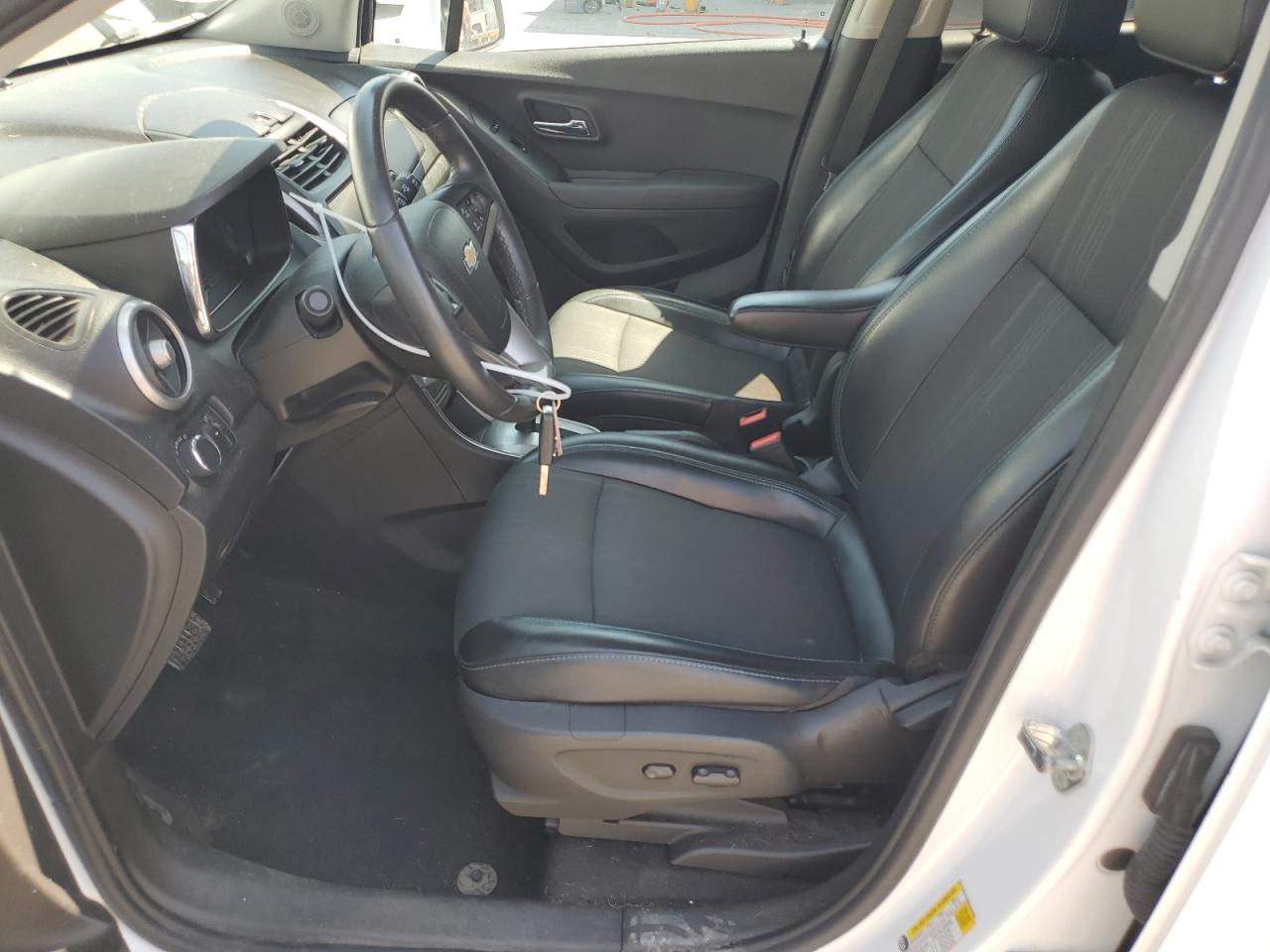 3GNCJLSB9GL205668 CHEVROLET TRAX 2016