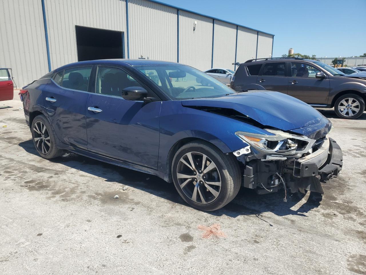 1N4AA6AP6HC385371 NISSAN MAXIMA 2017