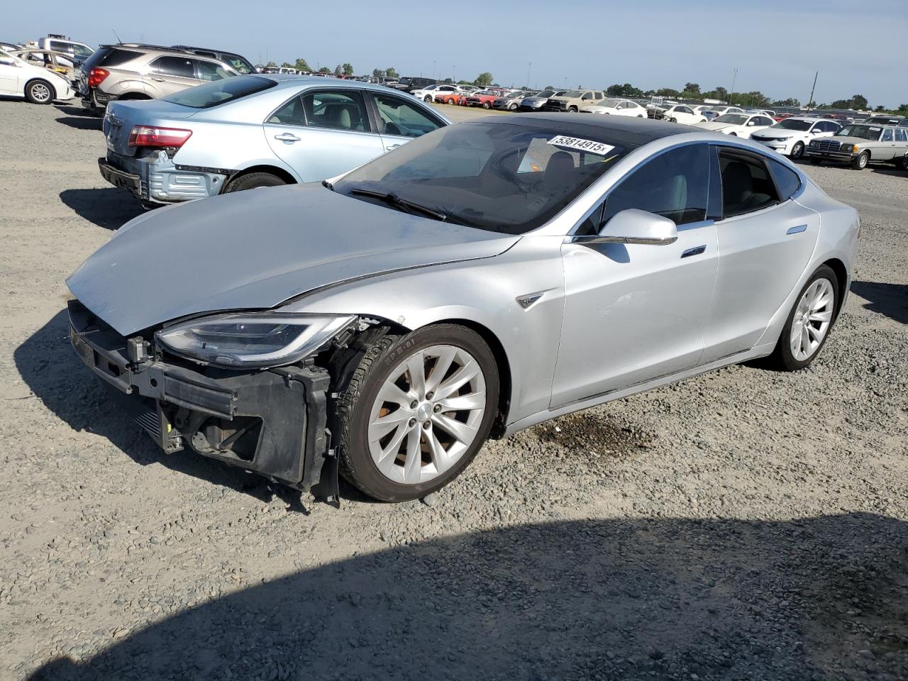2016 Tesla Model S продається в Sacramento, CA - Front End