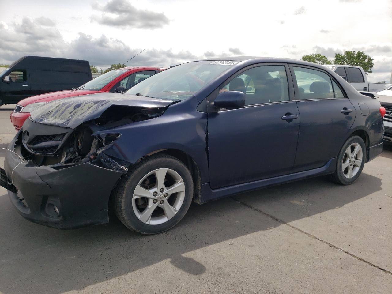 2013 Toyota Corolla Base zu verkaufen in Sacramento, CA - Front End