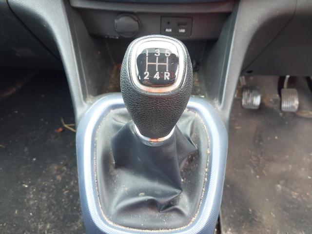 2015 HYUNDAI I10 SE