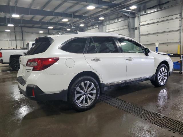  SUBARU OUTBACK 2018 Белы