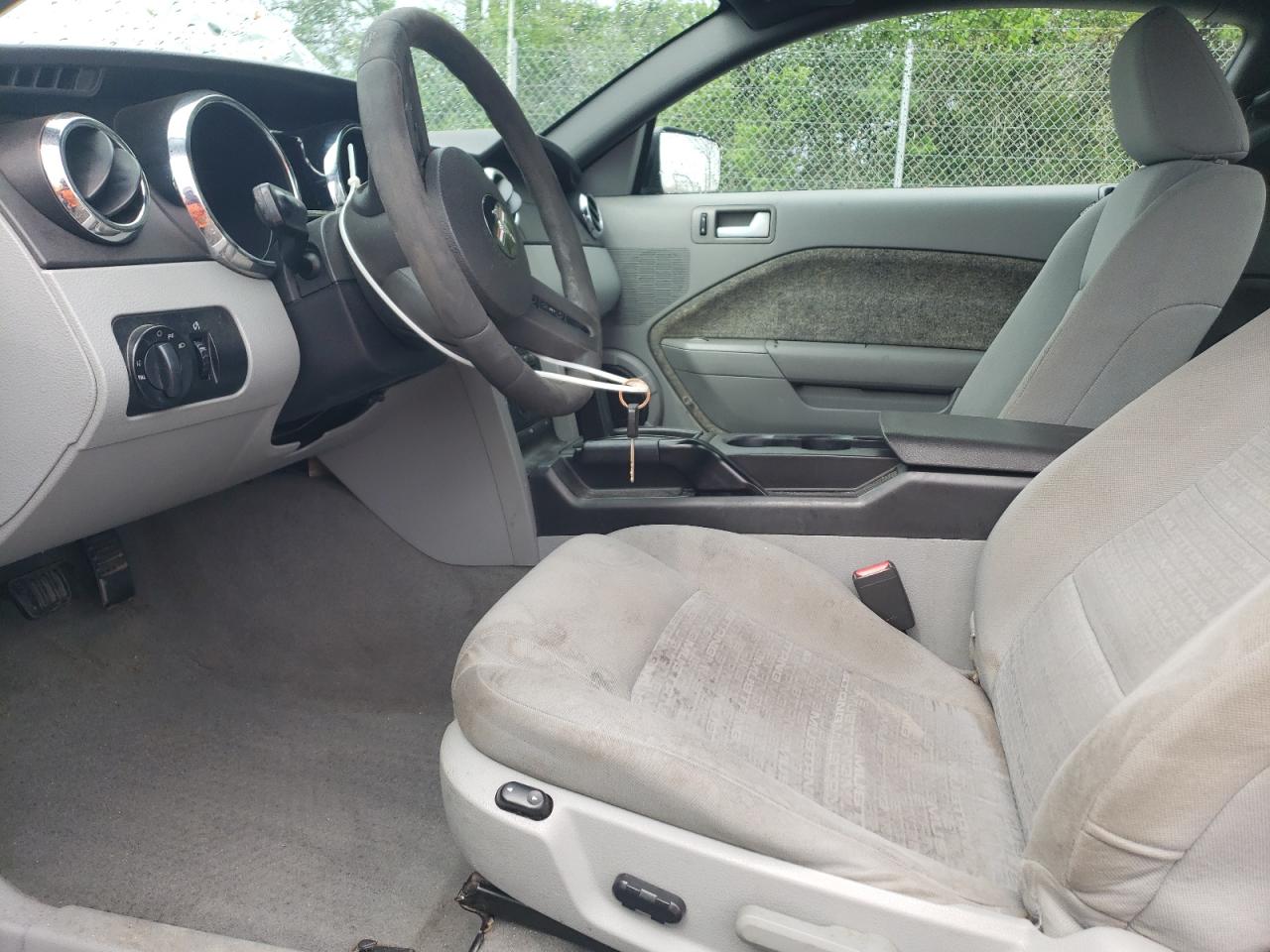 2008 Ford Mustang VIN: 1ZVHT80N385142049 Lot: 54693915