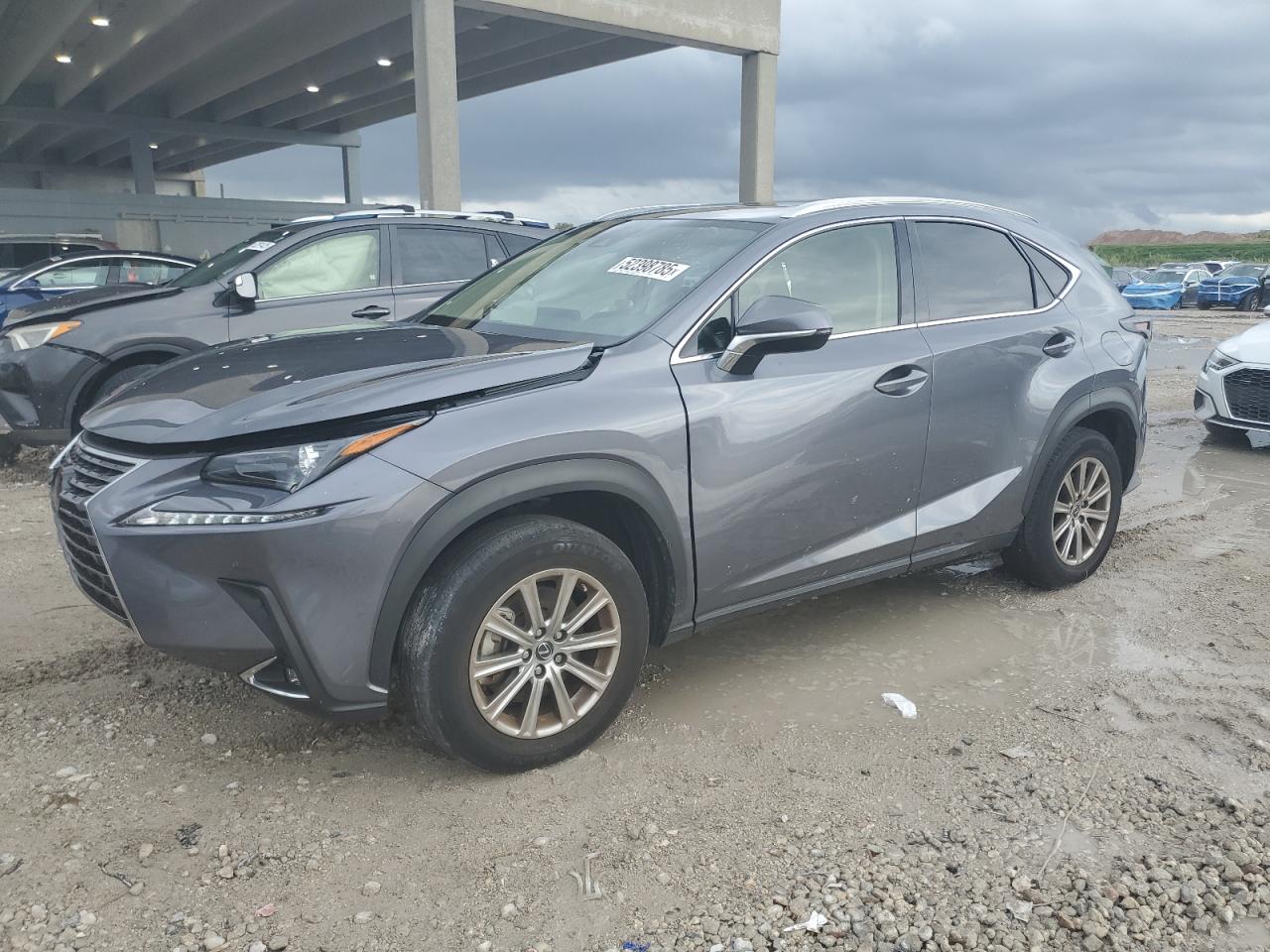 2021 Lexus Nx 300 Base للبيع في West Palm Beach، FL - Side