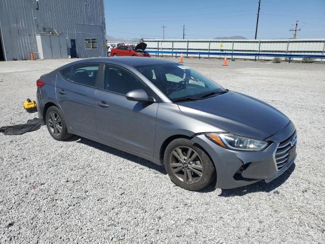  HYUNDAI ELANTRA 2018 Серый