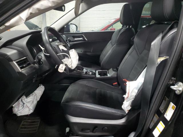  MITSUBISHI OUTLANDER 2022 Czarny