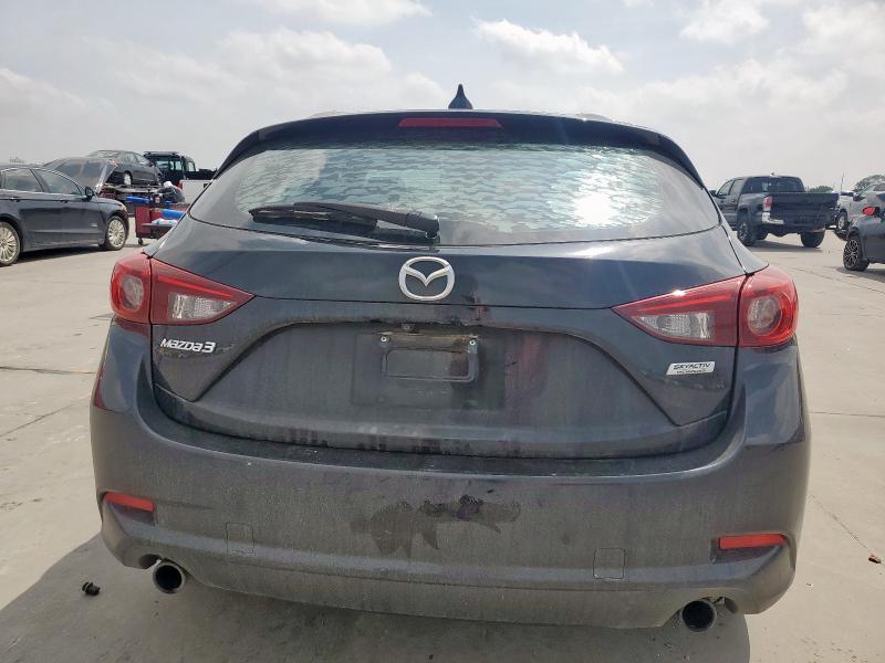 MAZDA 3 2018 Czarny