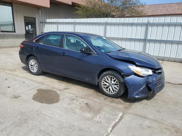 TOYOTA CAMRY 2017 Granatowy