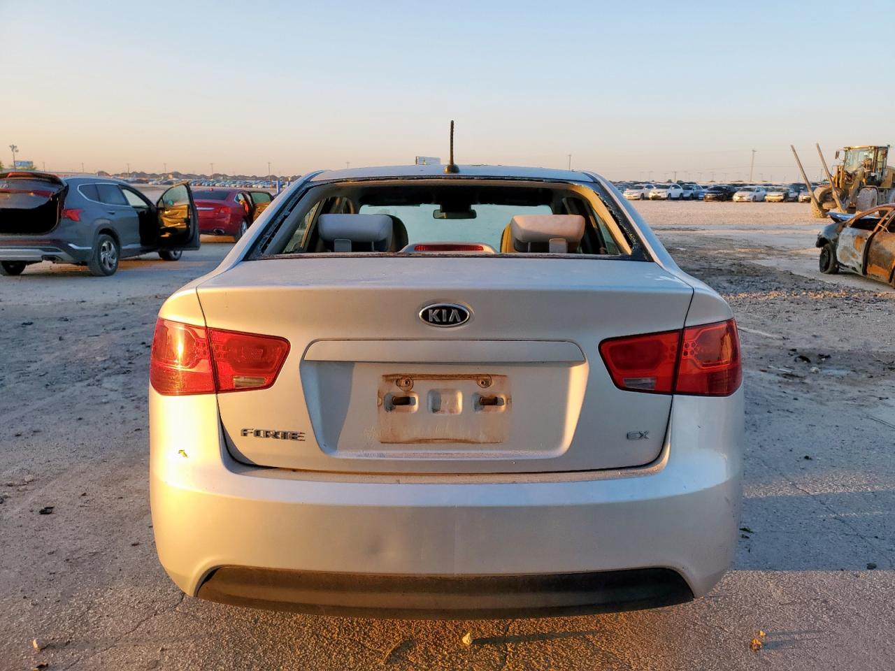 2012 Kia Forte Ex VIN: KNAFU4A27C5621035 Lot: 52235445