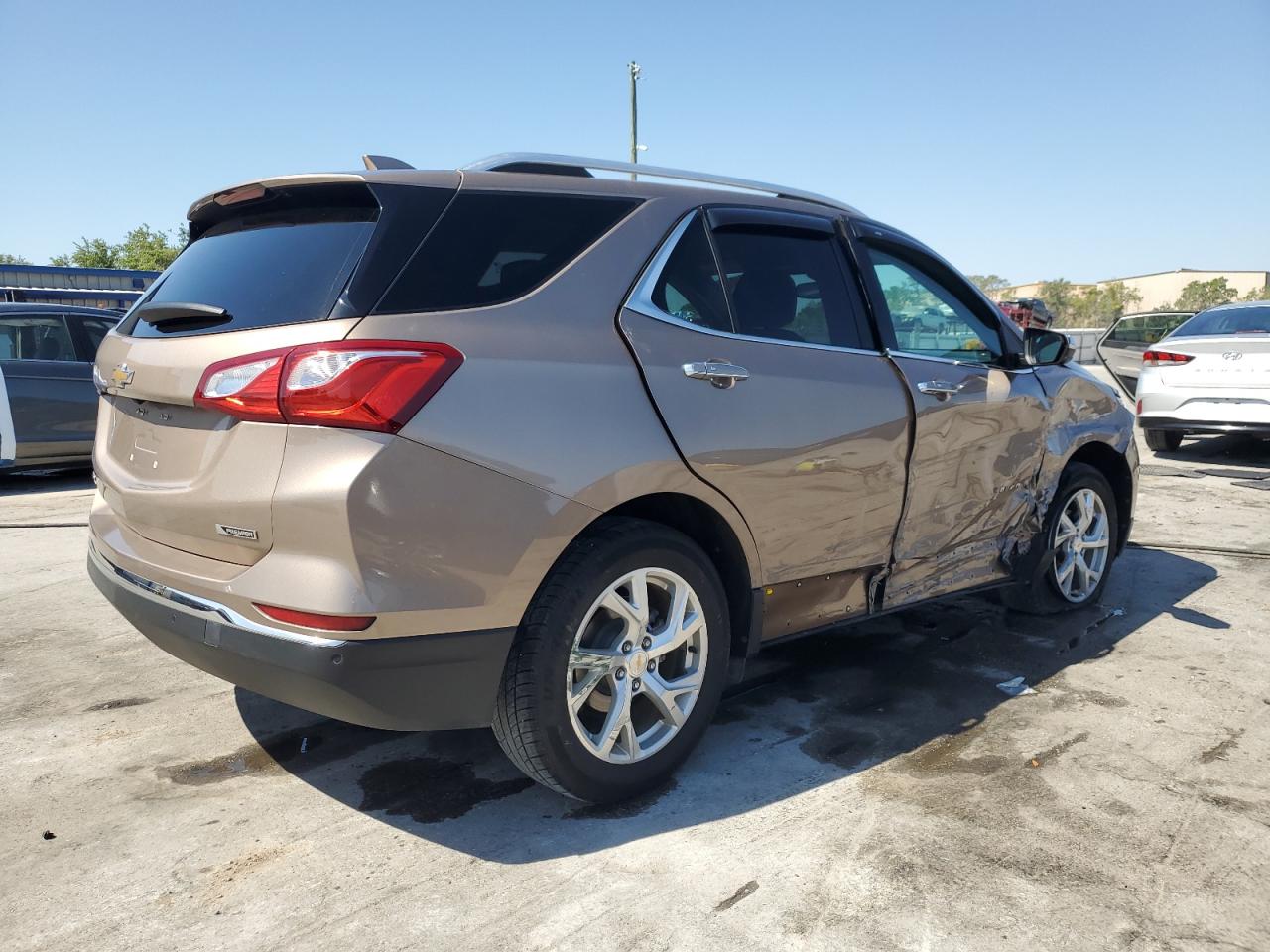 2GNAXMEV4J6183107 CHEVROLET EQUINOX 2018