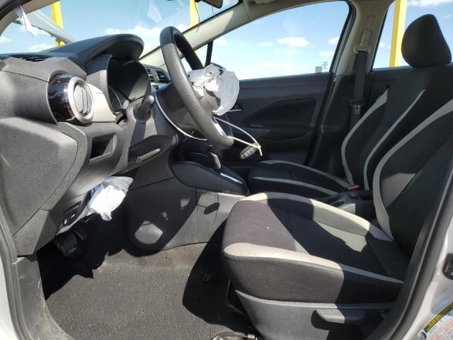  NISSAN VERSA 2021 Srebrny
