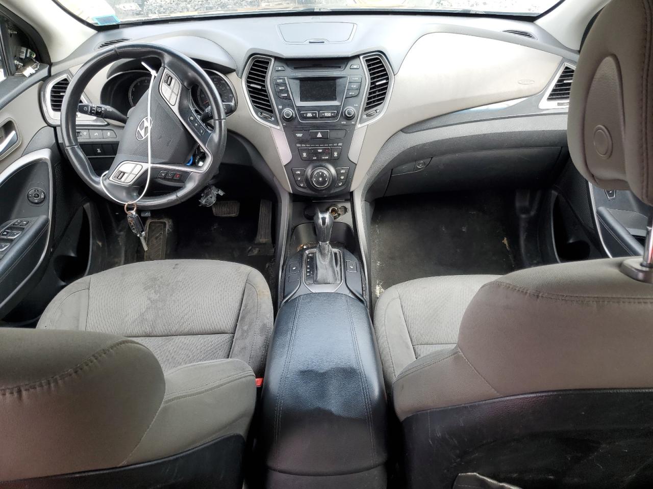 2014 Hyundai Santa Fe - Image 8