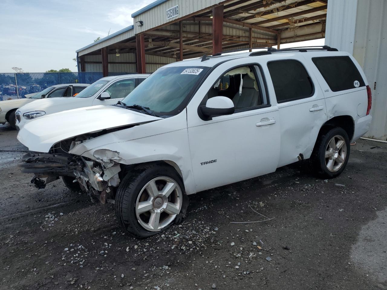 2007 Chevrolet Tahoe K1500 продається в Riverview, FL - All Over