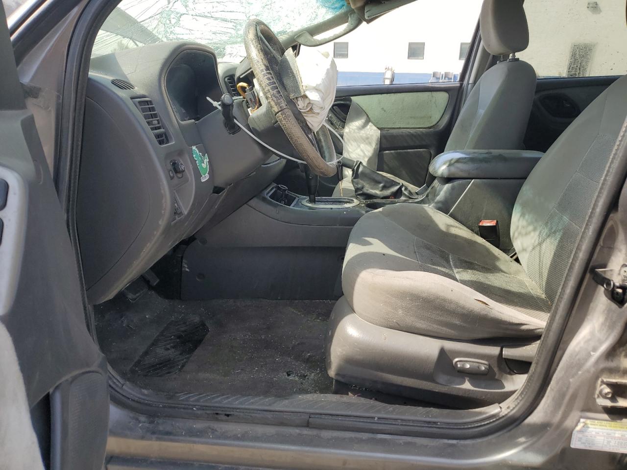 2005 Ford Escape Xlt VIN: 1FMYU93155KC29328 Lot: 52715195
