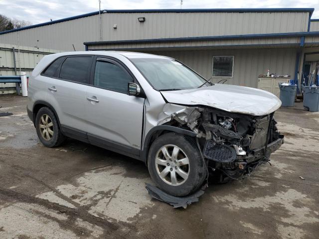  KIA SORENTO 2013 Srebrny