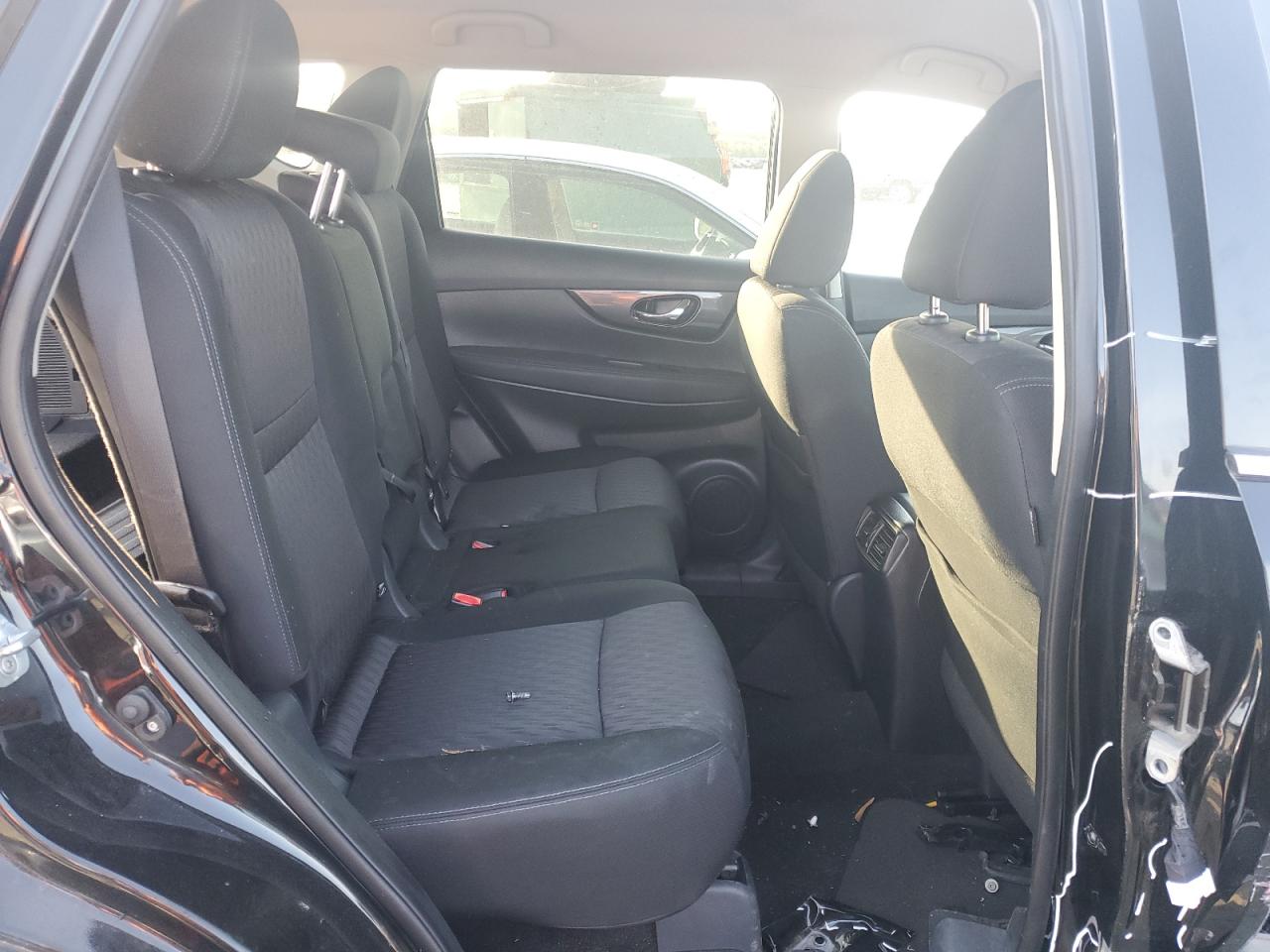 KNMAT2MV3JP571648 NISSAN ROGUE 2018