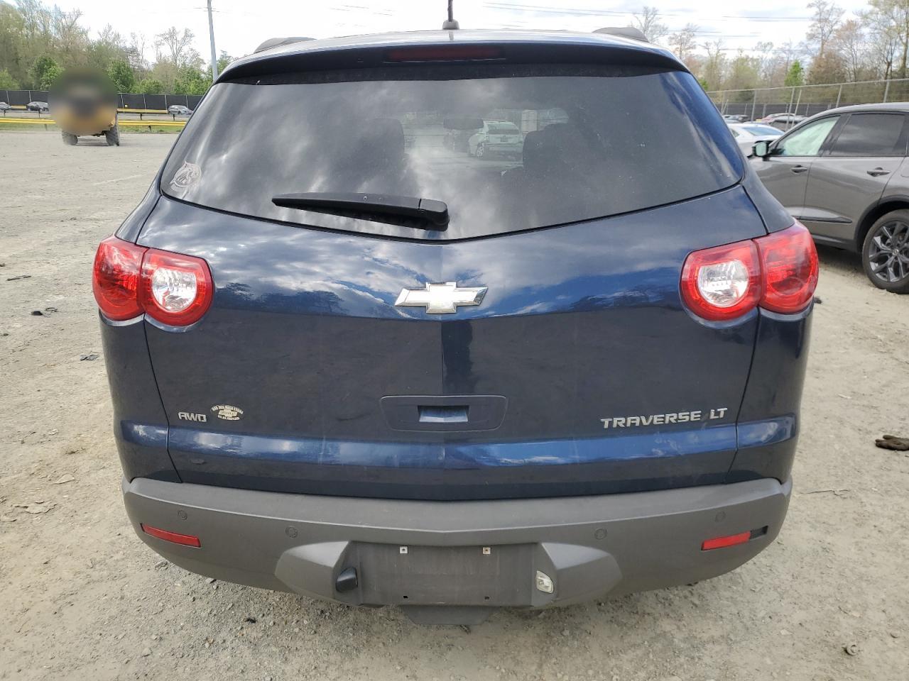 1GNKVGED9CJ109321 2012 Chevrolet Traverse Lt