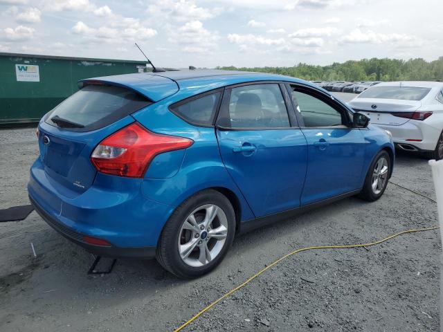 Hatchbacks FORD FOCUS 2014 Granatowy