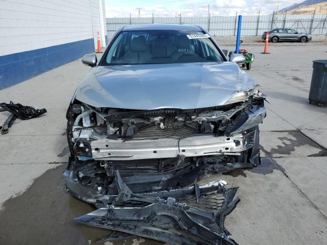  TOYOTA CAMRY 2023 Silver